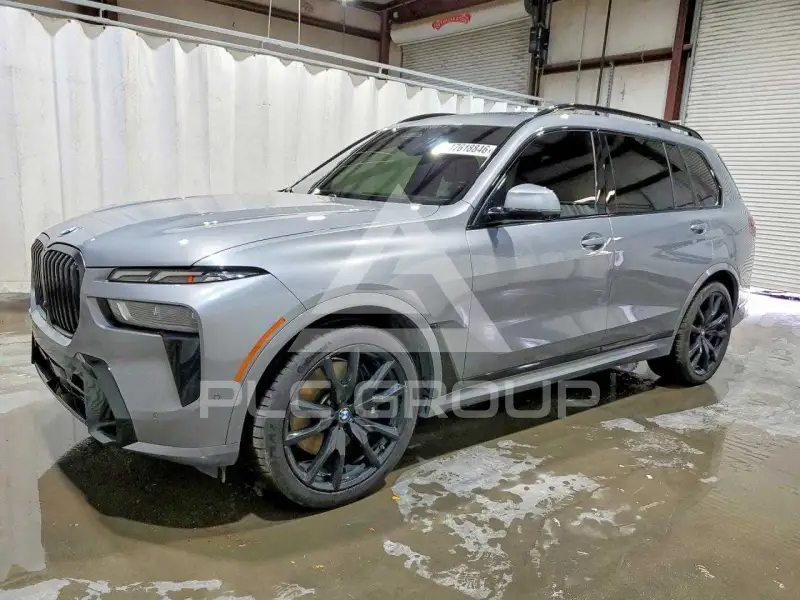 2024 BMW X7 фото