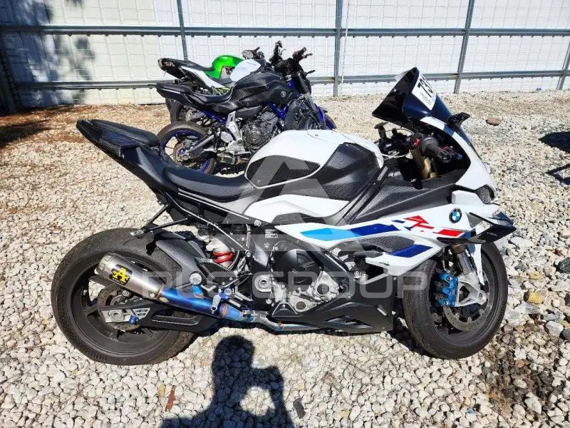 2024 BMW S1000 фото