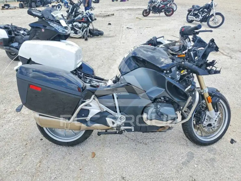 2024 BMW R1250 фото