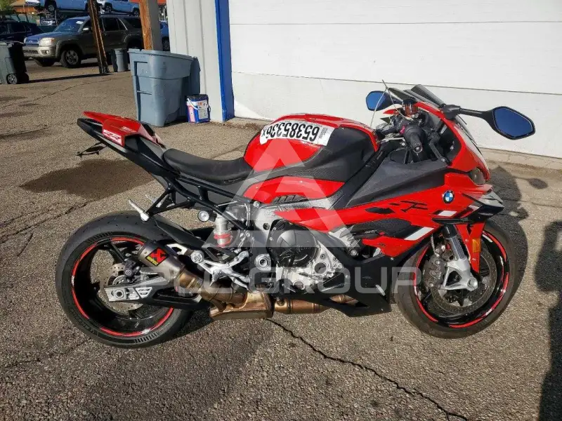 2024 BMW S1000 фото