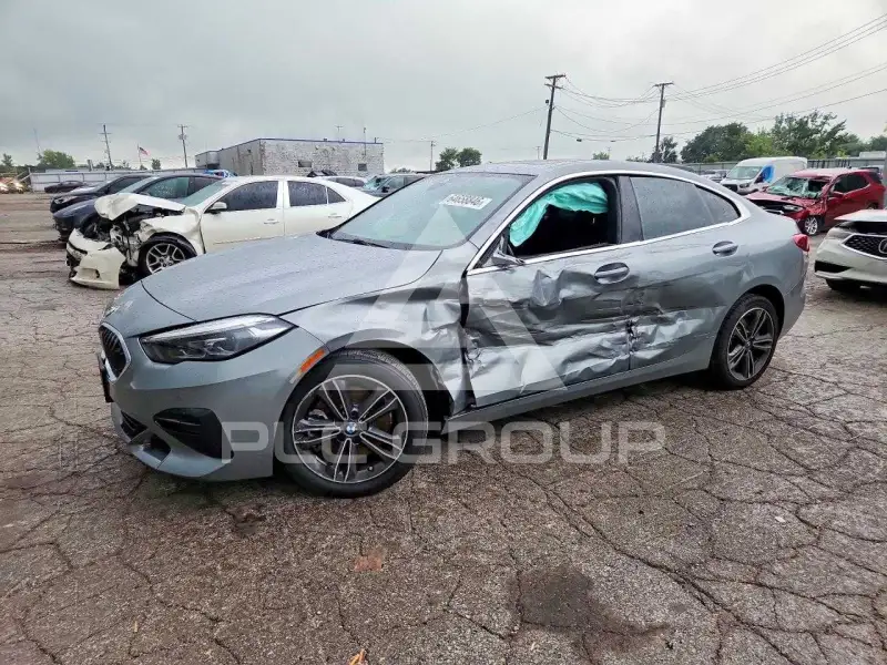 2024 BMW 228 photo
