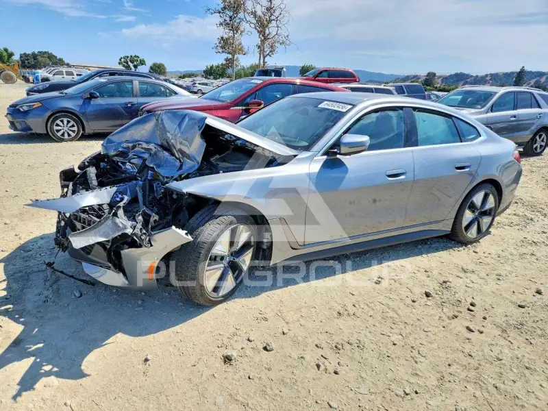 2024 BMW I4 фото