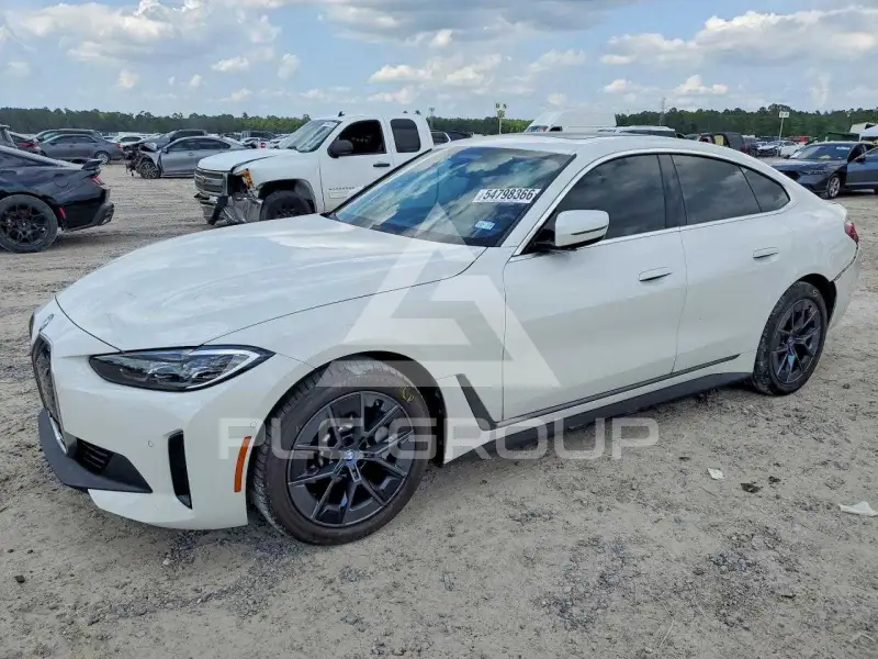 2024 BMW I4 photo