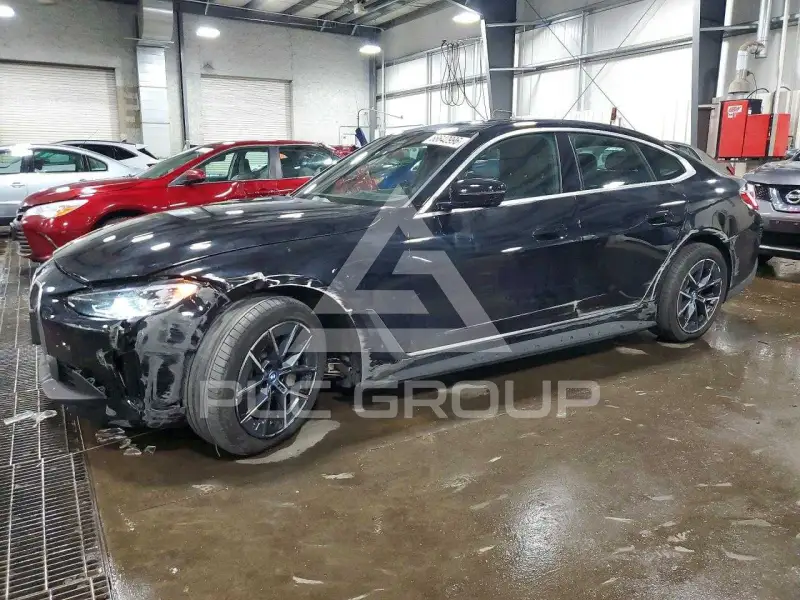 2024 BMW I4 фото
