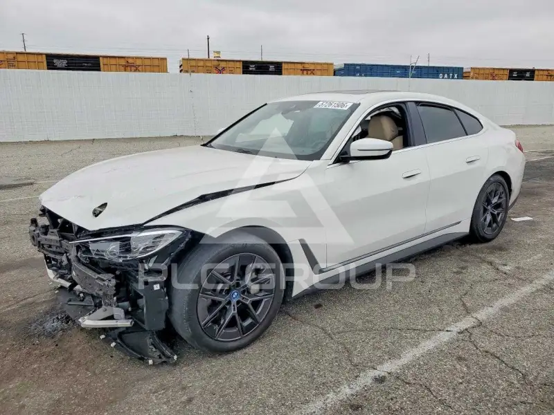 2024 BMW I4 фото