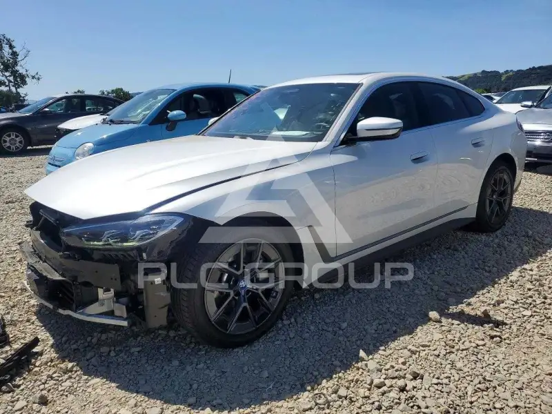 2024 BMW I4 фото