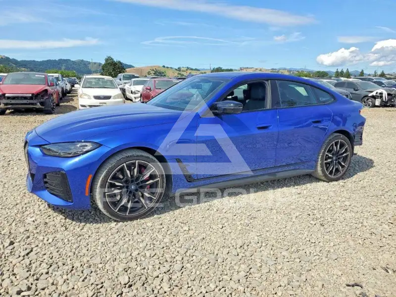 2024 BMW I4 фото