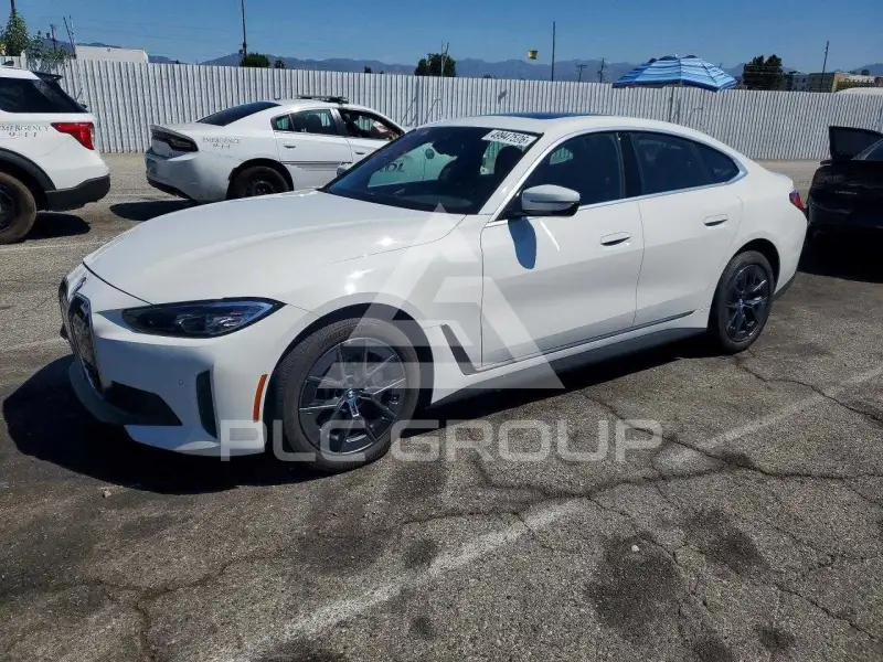 2024 BMW I4 фото