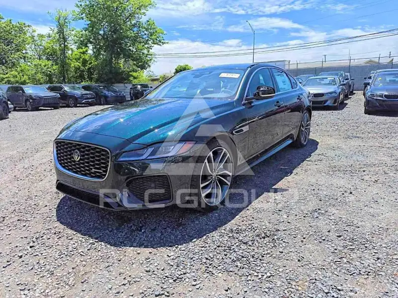 2024 Jaguar XF фото