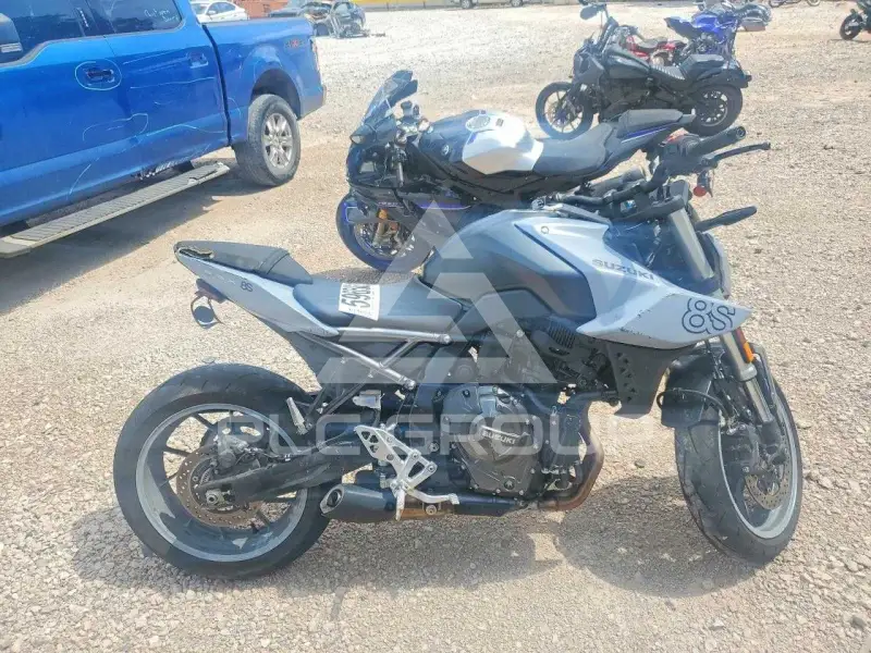 2024 Suzuki  фото