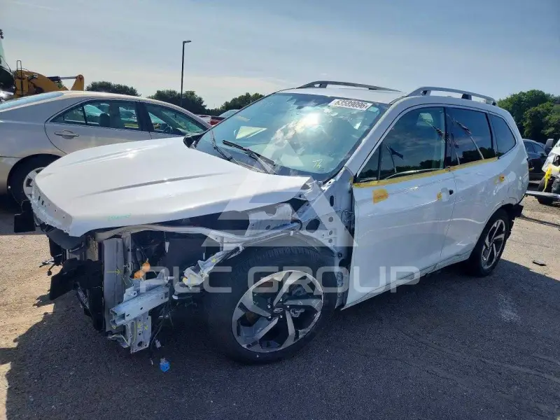 2024 Subaru Forester photo