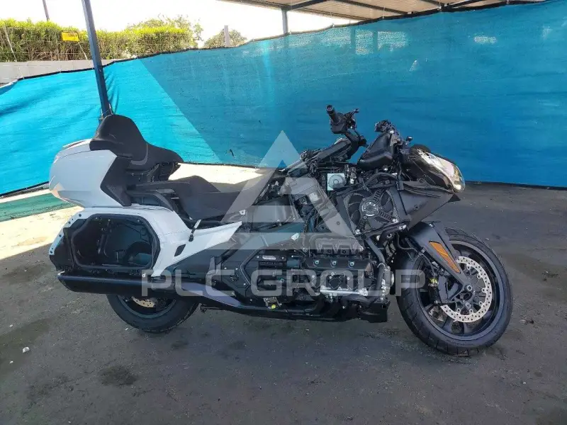 2024 Honda GL photo