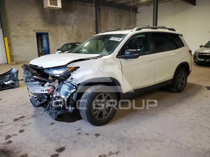 2024 Honda PASSPORT photo