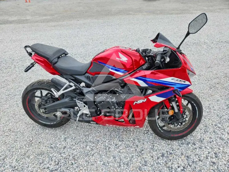 2024 Honda CBR фото