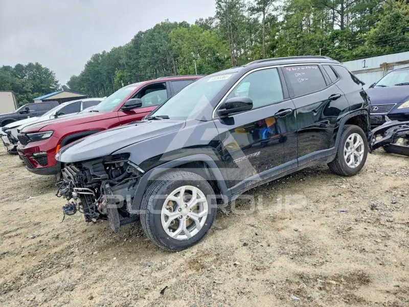 2024 Jeep COMPASS фото