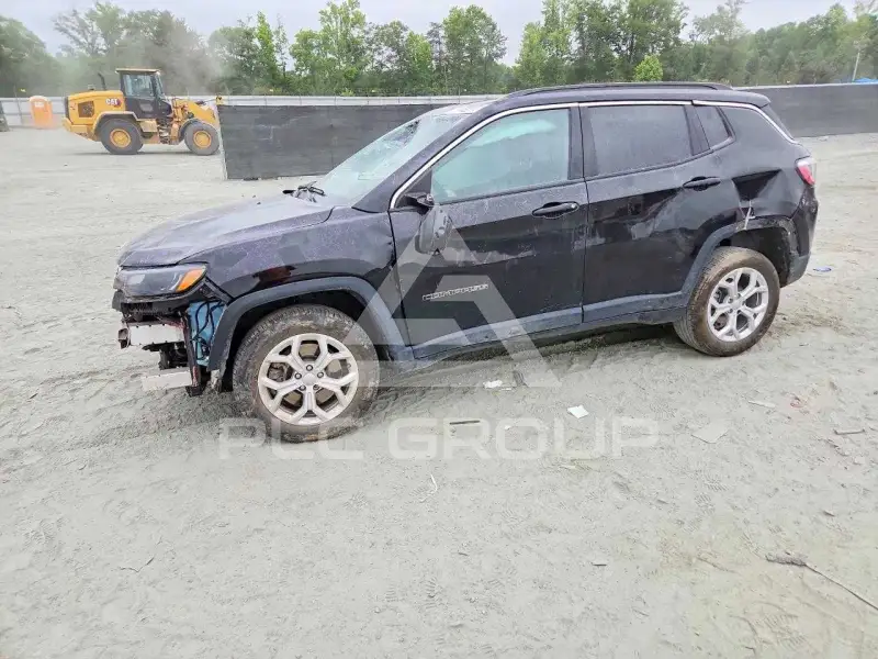 2024 Jeep COMPASS фото