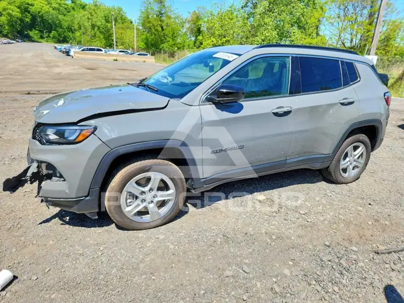 2024 Jeep COMPASS photo