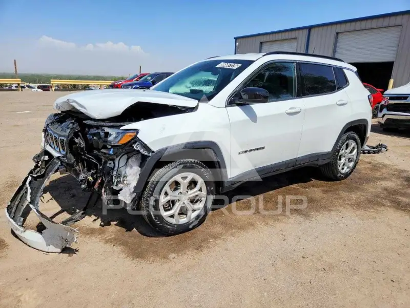 2024 Jeep COMPASS фото