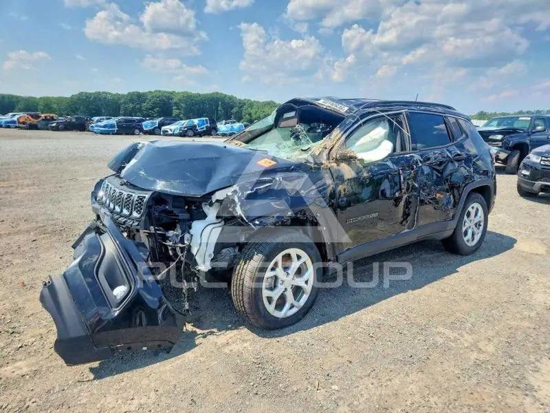 2024 Jeep COMPASS фото