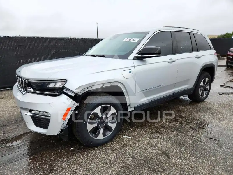 2024 Jeep CHEROKEE фото