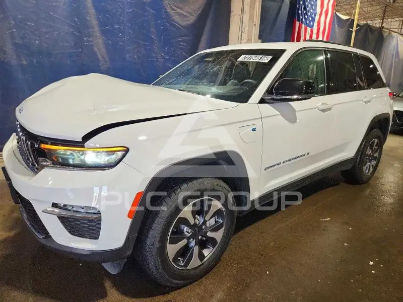2024 Jeep CHEROKEE фото