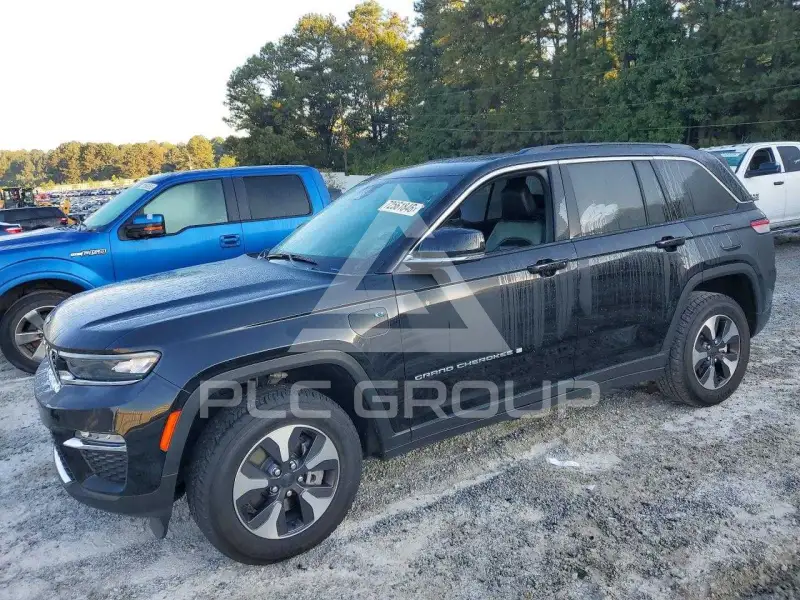 2024 Jeep CHEROKEE photo