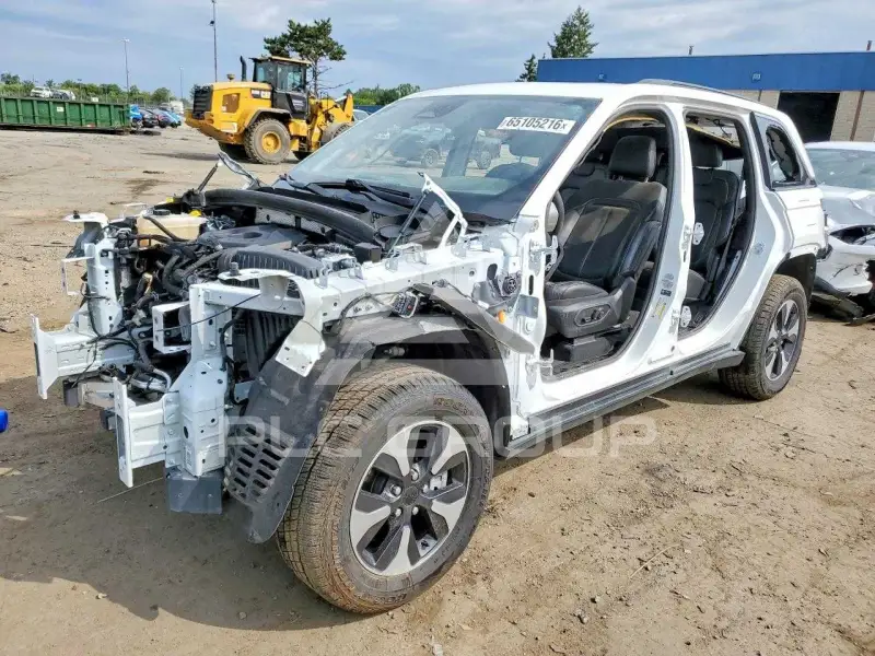 2024 Jeep CHEROKEE photo