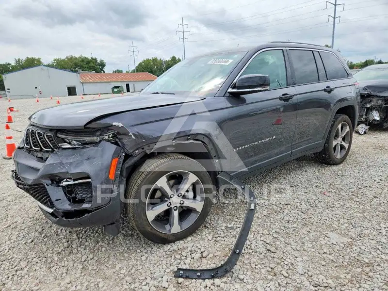 2024 Jeep CHEROKEE фото