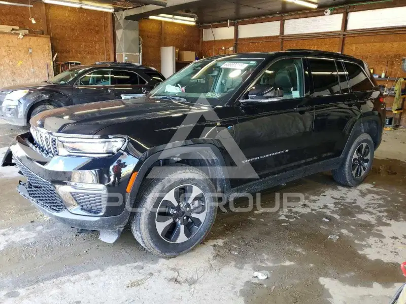 2024 Jeep CHEROKEE фото
