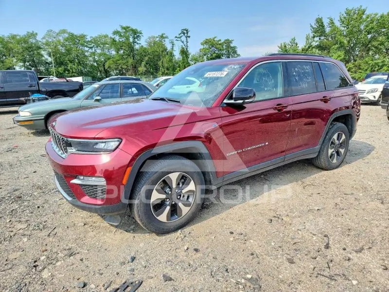 2024 Jeep CHEROKEE фото