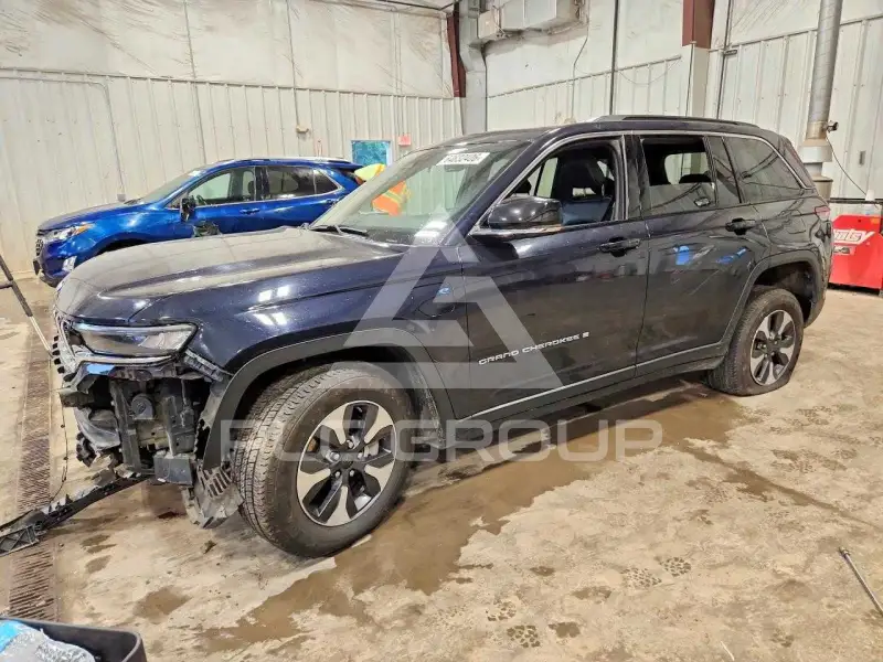2024 Jeep CHEROKEE фото