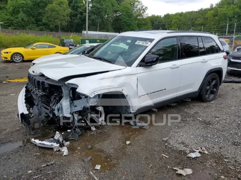 2024 Jeep CHEROKEE фото