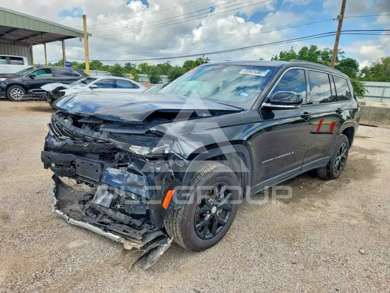 2024 Jeep CHEROKEE photo