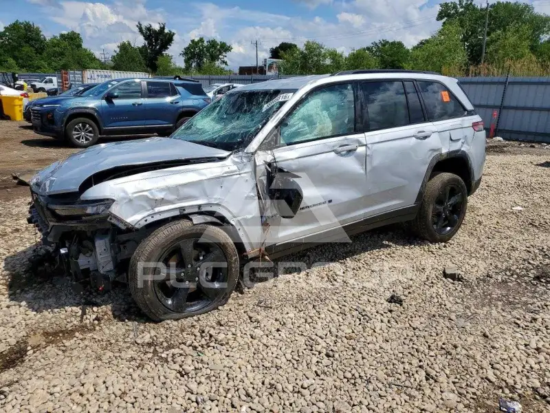 2024 Jeep CHEROKEE photo