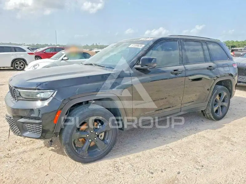 2024 Jeep CHEROKEE photo