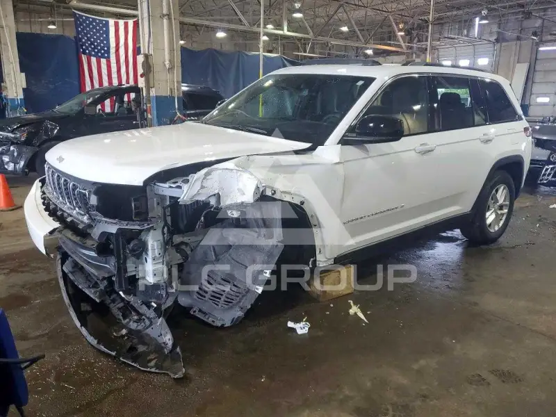 2024 Jeep CHEROKEE фото
