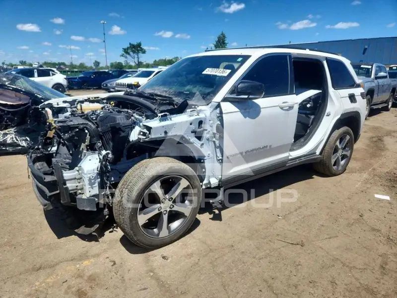 2024 Jeep CHEROKEE фото