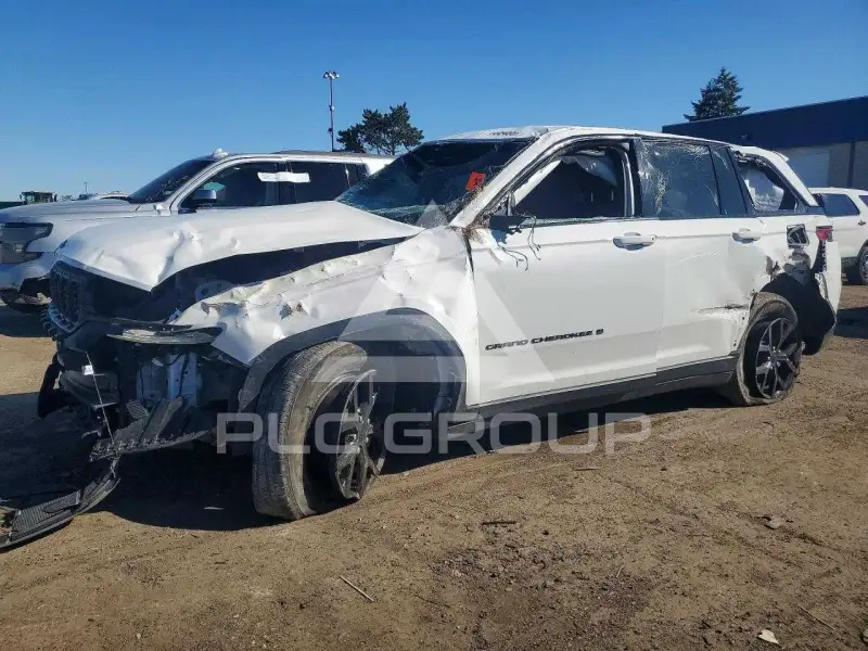 2024 Jeep CHEROKEE photo