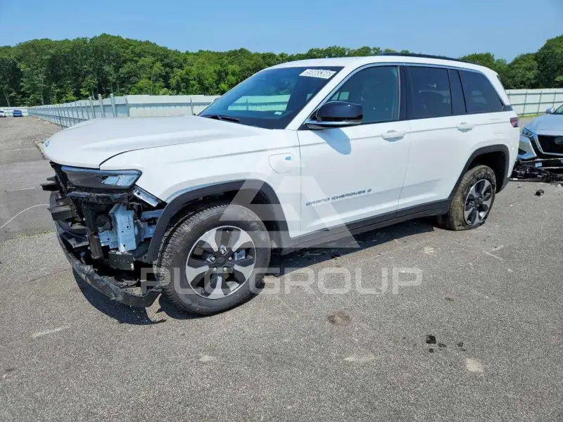 2024 Jeep CHEROKEE фото