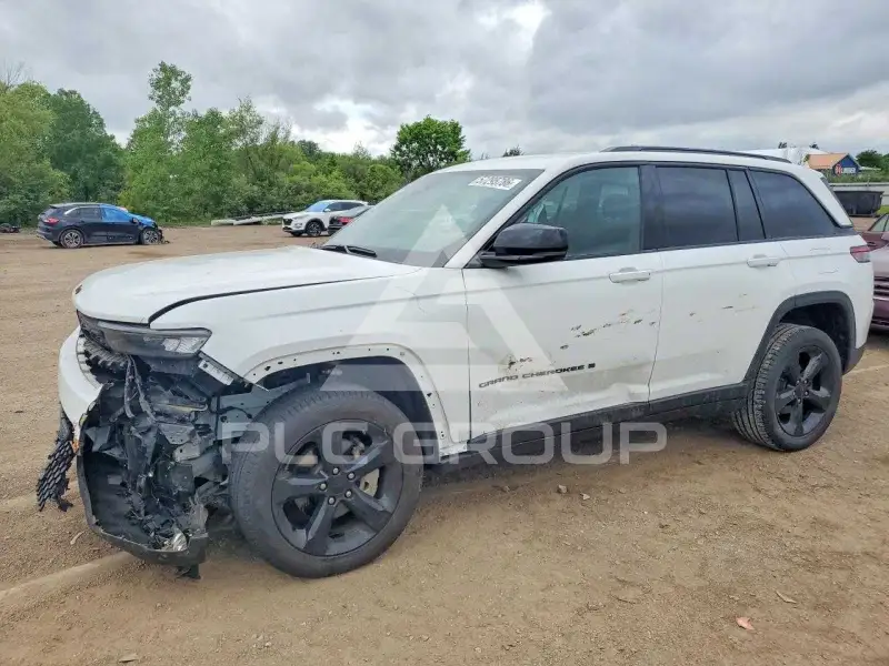 2024 Jeep CHEROKEE photo