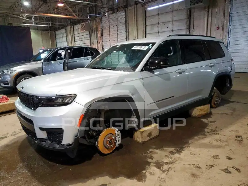 2024 Jeep CHEROKEE фото
