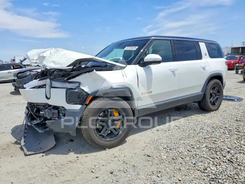 2024 Rivian R1S фото