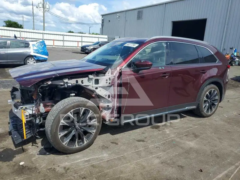 2024 Mazda CX-90 photo