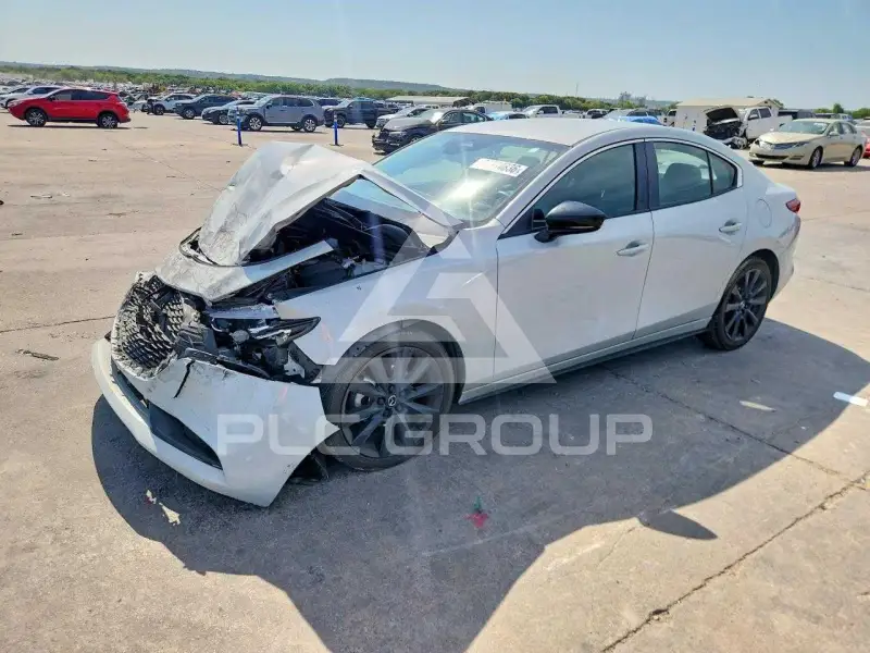 2024 Mazda 3 фото