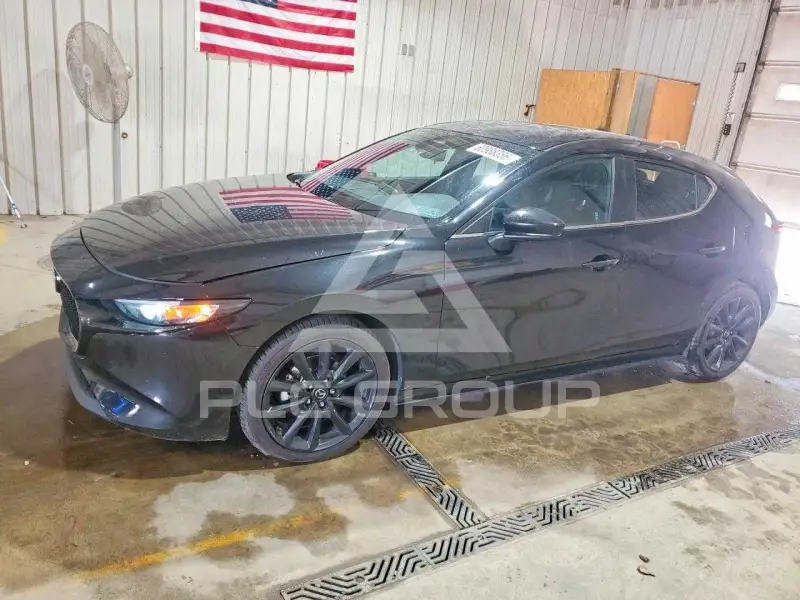 2024 Mazda 3 photo