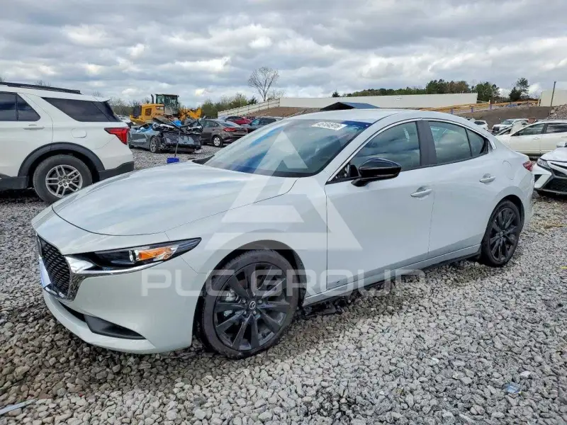 2024 Mazda 3 photo