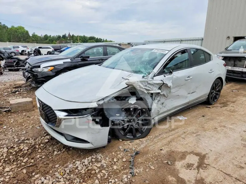 2024 Mazda 3 фото