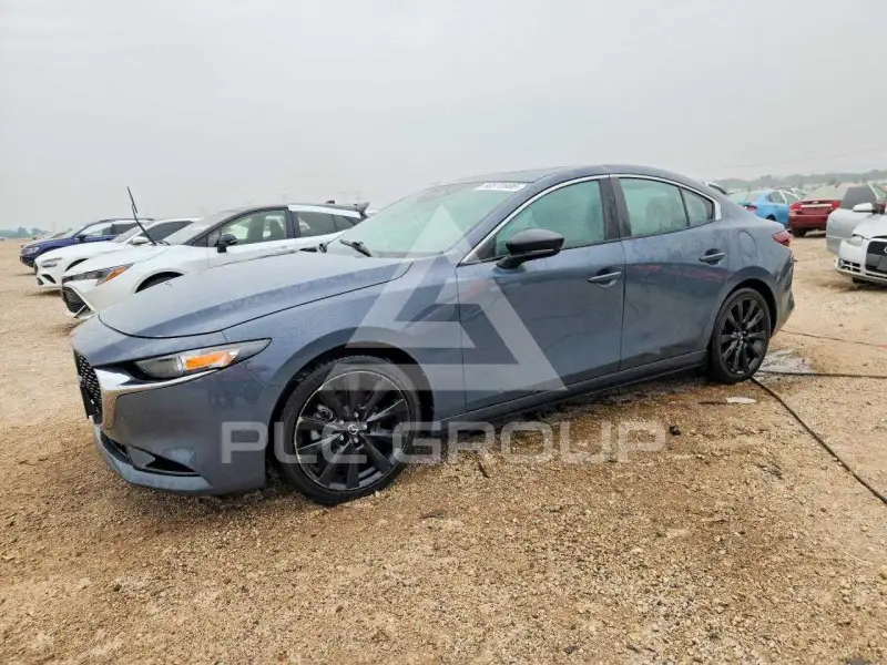 2024 Mazda 3 photo