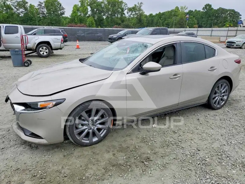 2024 Mazda 3 photo