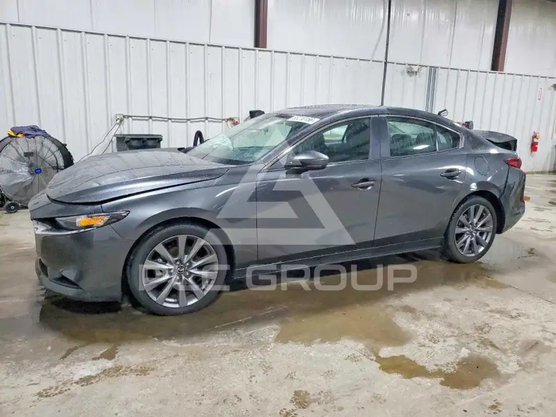 2024 Mazda 3 photo